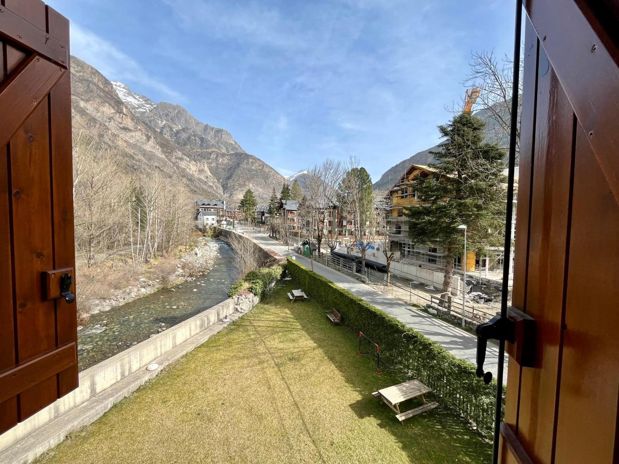 B13 - La Granja 2º - Villmor Apartment *