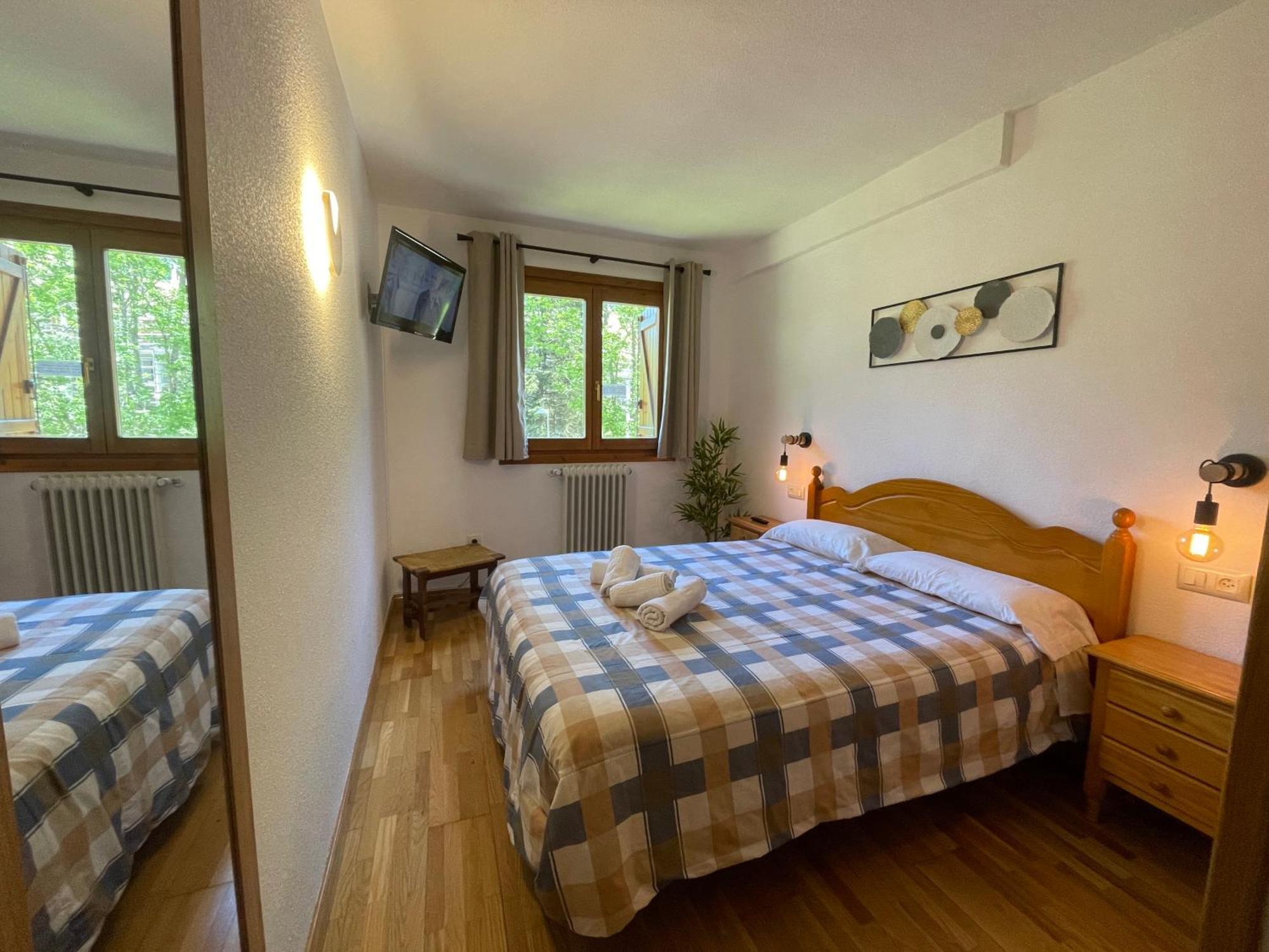 B13 - La Granja 2º - Villmor Apartment *